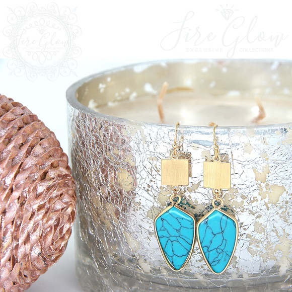 Turquoise Arrowhead Drop Earrings Brushed Square - Picture 3 of 11